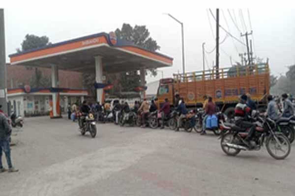 मध्य प्रदेश में चालकों की हड़ताल, दूध से लेकर सब्जी तक पर असर